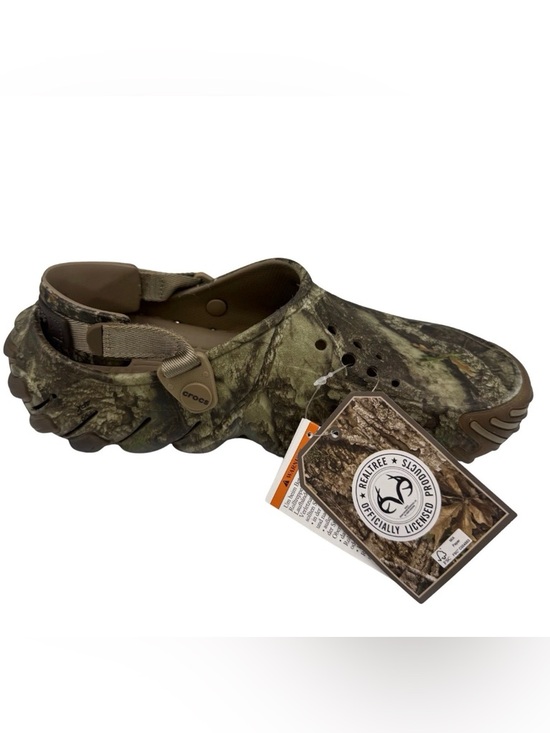 CROCS Other - CROCS Realtree Mossy Green Clog with Brown Accents